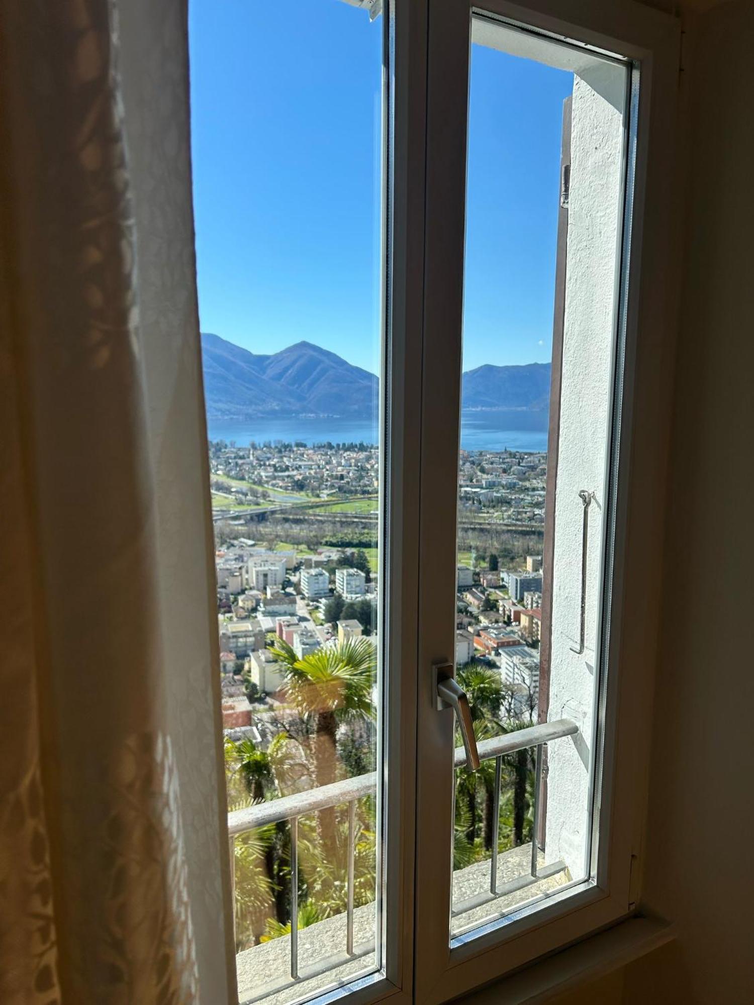 Pensione Olanda Locarno Luaran gambar